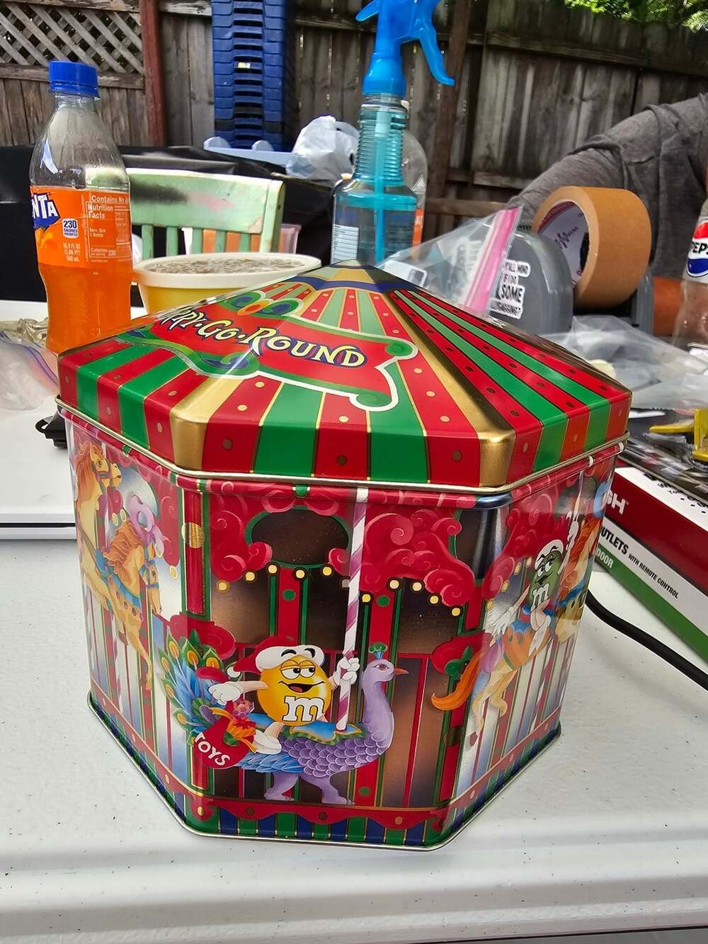 M&M's 1997 Carousel Merry-Go-Round Christmas Village Tin